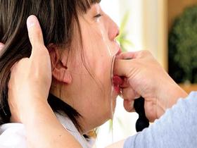 喉マ●コ中出し美少女調教イラマチオ 雫月心桜 サンプル動画サムネイル